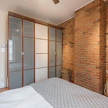 Apartment Et Studio Montreal Bagian luar foto