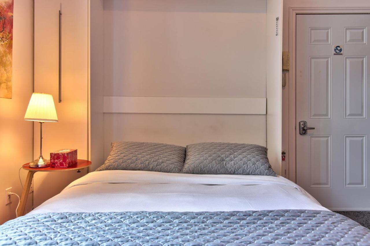 Apartment Et Studio Montreal Bagian luar foto