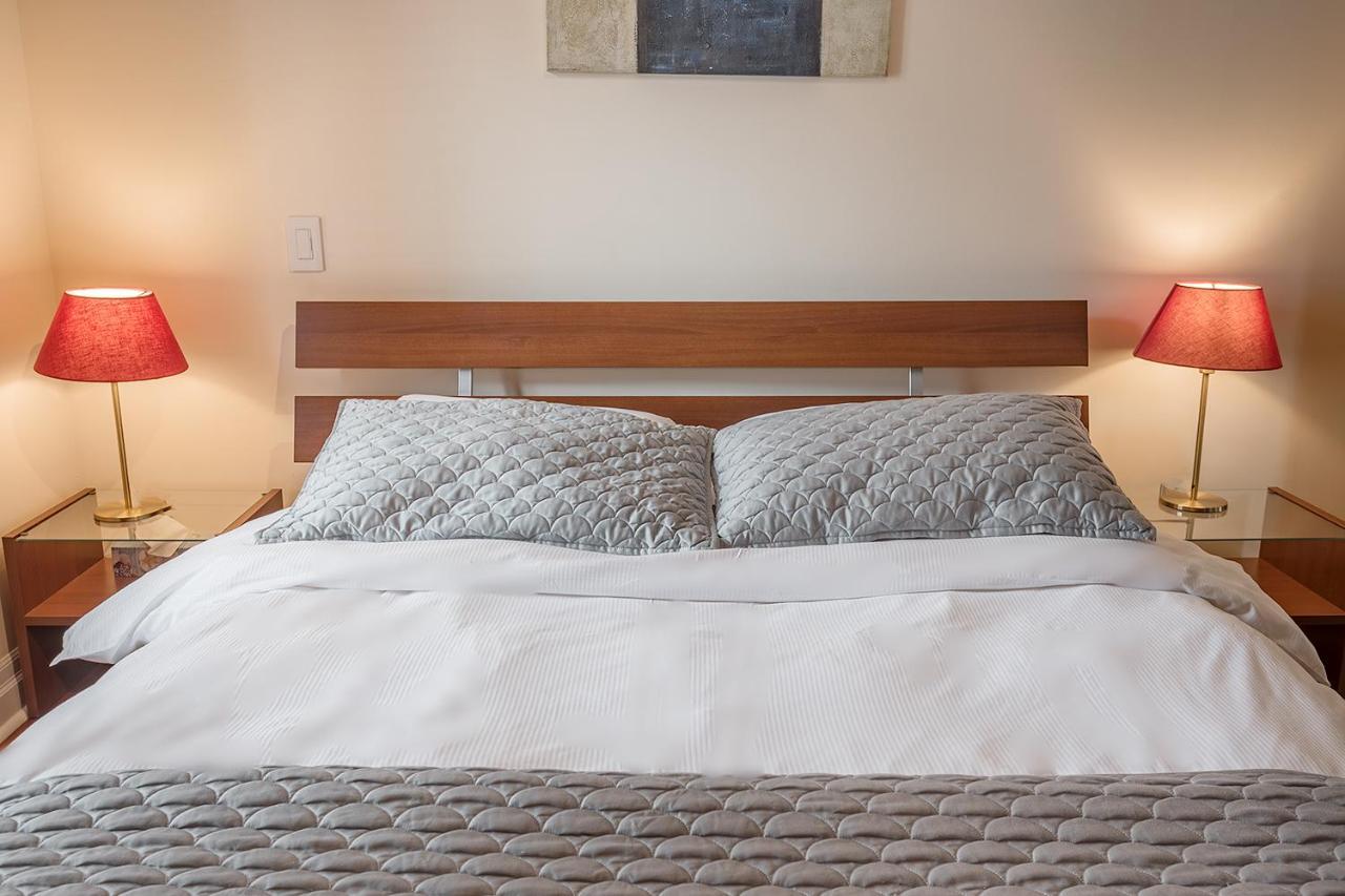 Apartment Et Studio Montreal Bagian luar foto